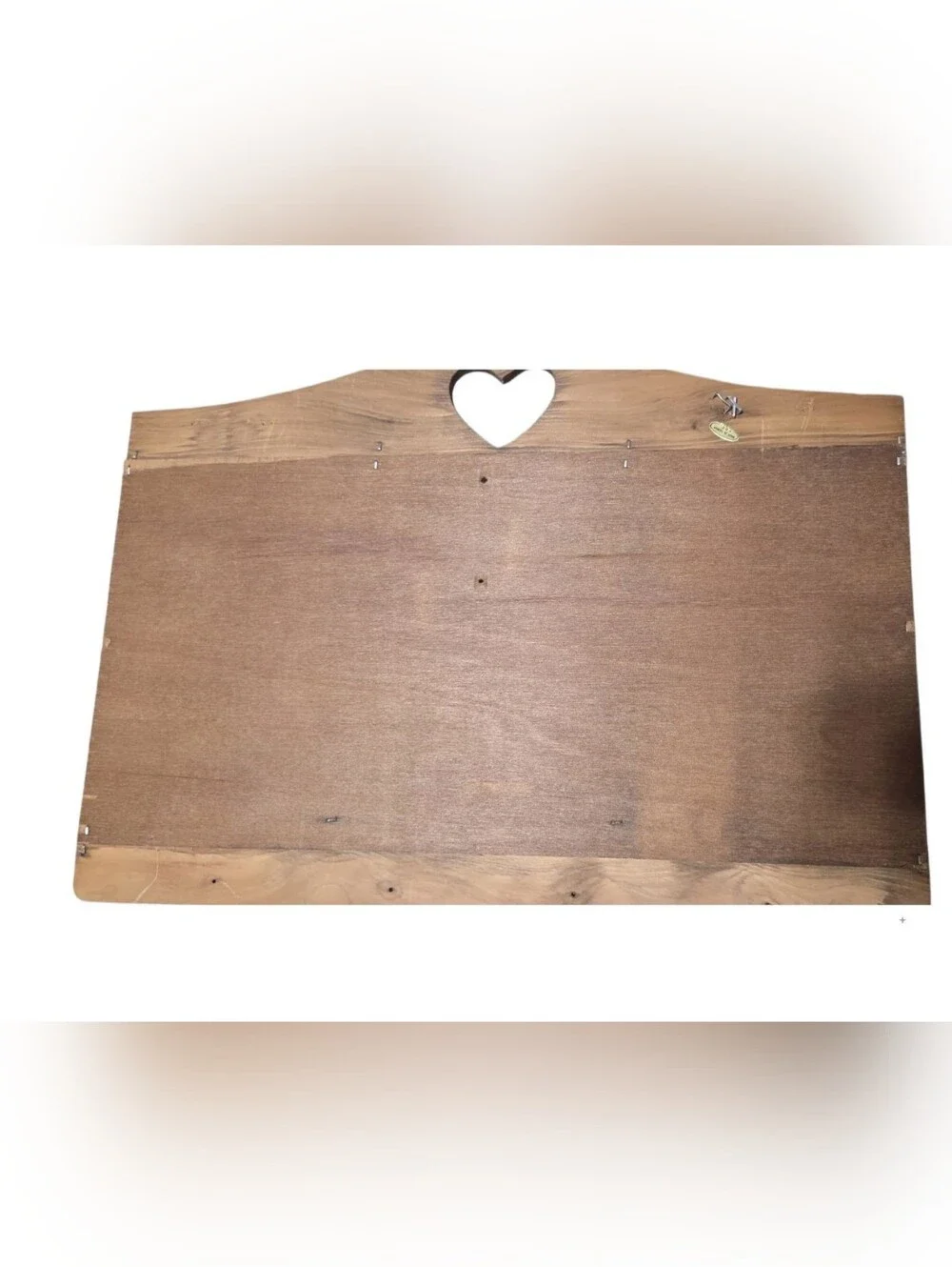 Vintage Country Rustic Brown Heart-Cut Wooden Wall Shelf with Hooks
